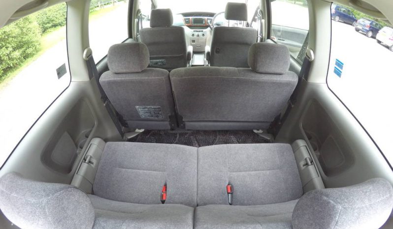 
								Toyota Noah full									